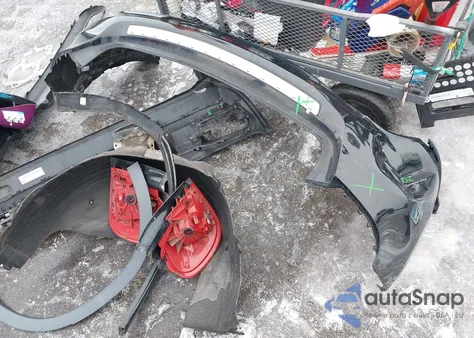 2015 Mercedes-Benz Gla 45 Amg 4Matic z USA, uszkodzony, nr VIN WDDTG5CB7FJ093398